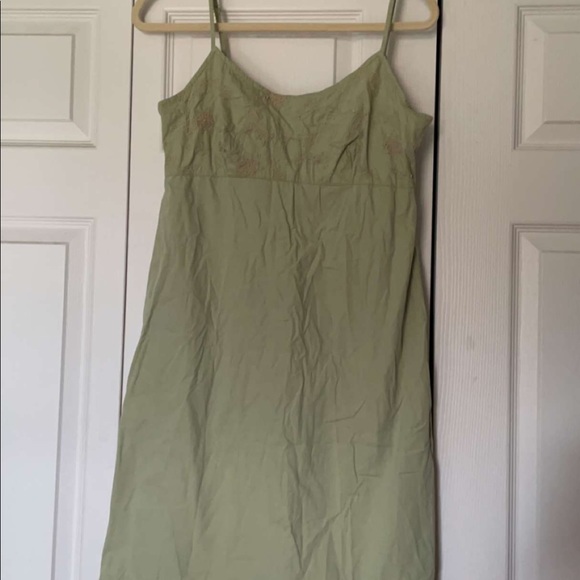CUTE GREEN DRESS - Picture 1 of 1